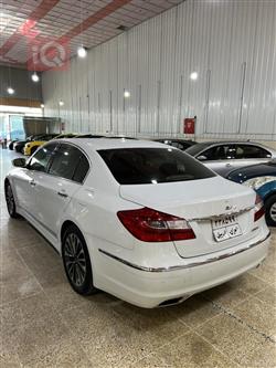 هیوندای جێنسس